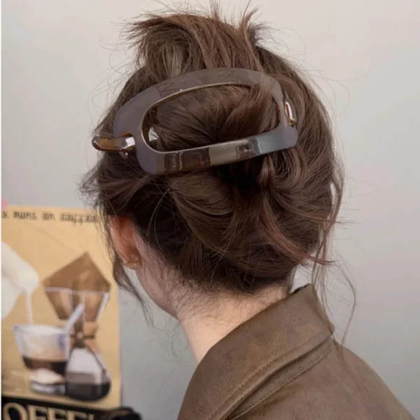 Vintage Twist Oval Hair Clips for Women - Image 2