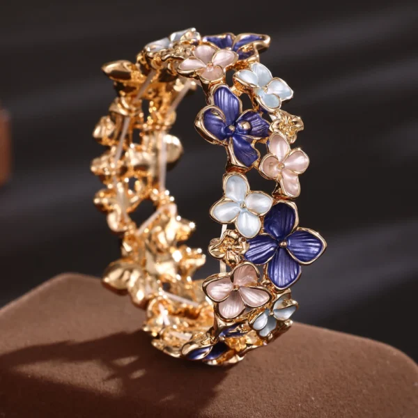Handmade Floral Bracelet Women’s Fashion Jewellery - Image 5