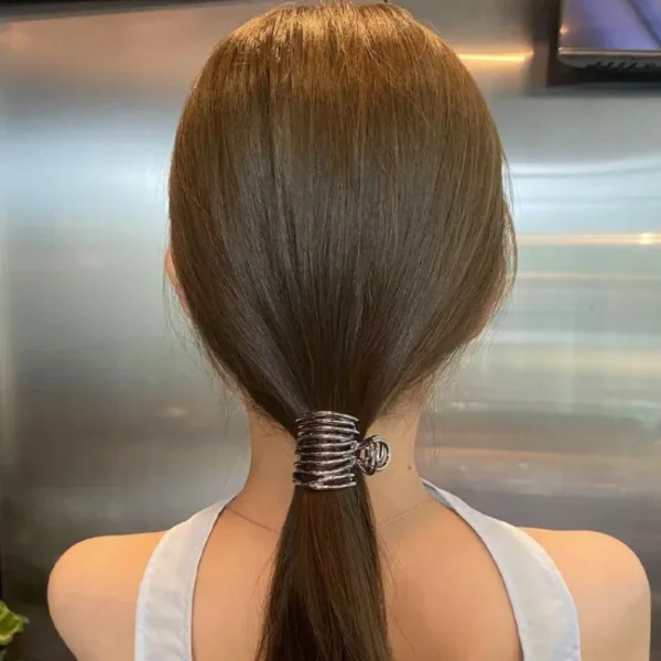 Irregular Metal Hair Claw Clip for Women & Girls - Image 3
