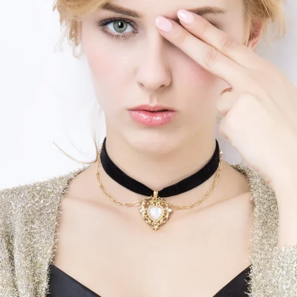 Black Velvet Heart Choker Necklace Gothic Jewelry Women - Image 4