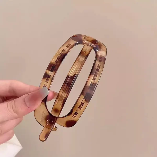 Vintage Twist Oval Hair Clips for Women - Image 9